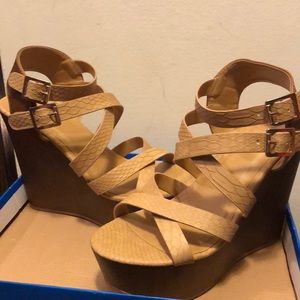 Tan wedges